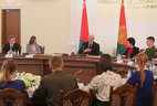Александр Лукашенко во время общения со студентами гродненских вузов