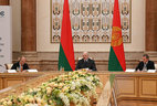 Председатель Мюнхенской конференции по безопасности Вольфганг Ишингер, Президент Беларуси Александр Лукашенко, Министр иностранных дел Беларуси Владимир Макей