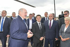 Президент Беларуси Александр Лукашенко и Президент Украины Владимир Зеленский в аэропорту Житомира