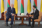 Во время переговоров с Президентом Украины Владимиром Зеленским в узком составе