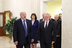 Александр Лукашенко во время посещения Академии управления