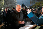 Президент Беларуси Александр Лукашенко оставил запись в памятной книге