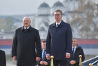 Президент Беларуси Александр Лукашенко и Президент Сербии Александр Вучич во время церемонии официальной встречи