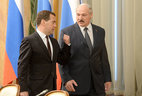 Александр Лукашенко на встрече с Премьер-министром России Дмитрием Медведевым в Москве