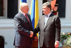 Belarusian President Alexander Lukashenko and Ukrainian President Petro Poroshenko