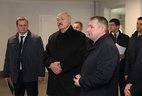 Аляксандр Лукашэнка ў час наведвання МТФ "Мглё"