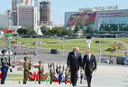 Alexander Lukashenko and Vladimir Putin visit the museum