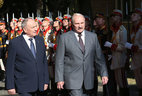 President of Moldova Nicolae Timofti welcomes Belarusian President Alexander Lukashenko in Chisinau