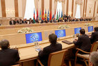 Presidents of the CIS member states adopt the address to the international community in connection with the 70th anniversary of the Victory in the Great Patriotic War at the summit in Minsk