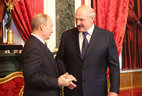 Alexander Lukashenko and Vladimir Putin at the meeting of the heads of state of the CSTO member states