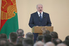 Alexander Lukashenko meets with the command personnel of the Armed Forces