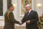 Alexander Lukashenko presents major general’s shoulder boards to Alexander Neverovsky