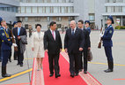 Председатель Китайской Народной Республики Си Цзиньпин завершил государственный визит в Беларусь. Президент Беларуси Александр Лукашенко лично проводил высокого гостя