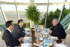 At the airport the Belarusian head of state meets with Azerbaijani officials