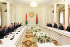 Meeting with heads of delegations partaking in the session of the CIS Council of Heads of Government