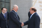 Президент Беларуси Александр Лукашенко и премьер-министр Пакистана Наваз Шариф на открытии Белорусско-пакистанского бизнес-форума в Минске