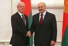 Alexander Lukashenko receives credentials from Ambassador Extraordinary and Plenipotentiary of Germany to Belarus Peter Dettmar
