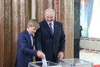 Belarus President Alexander Lukashenko casts his vote at polling station No. 1