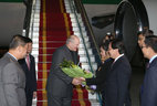 Президент Беларуси Александр Лукашенко прибыл с государственным визитом в Социалистическую Республику Вьетнам. Самолет с главой белорусского государства на борту совершил посадку в международном аэропорту Ханоя Ной Баи
