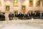 Alexander Lukashenko has a short excursion to the Halk Hakydasy Memorial Complex (People’s Memory) in Ashgabat
