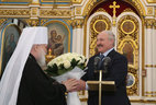 Alexander Lukashenko and Metropolitan Pavel at the Holy Spirit Cathedral