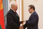A professor certificate is conferred on Dmitry Beznyuk, professor of the sociology chair at the Belarusian State University
