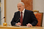 Alexander Lukashenko awards doctor of sciences diplomas and professor certificates to Belarusian scientists and lecturers
