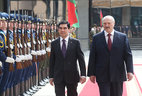 Церемония официальной встречи Президента Туркменистана Гурбангулы Бердымухамедова во Дворце Независимости