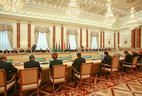 Переговоры с Президентом Туркменистана Гурбангулы Бердымухамедовым в расширенном составе