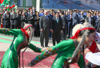 Александр Лукашенко и Гурбангулы Бердымухамедов во время открытия комплекса зданий посольства Туркменистана в Беларуси