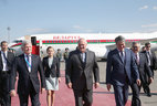 Президент Беларуси Александр Лукашенко прибыл с рабочим визитом в Казахстан. Самолет главы белорусского государства совершил посадку в международном аэропорту Астаны