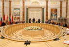 Extended meeting of Alexander Lukashenko and Vladimir Putin