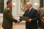 Graduate of the Command and Staff Department of the Military Academy of the Republic of Belarus Lieutenant Colonel Andrei Agarko receives President’s commendation