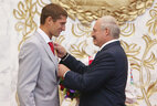 Alexander Lukashenko presents Order of Honor to Max Mirnyi, athlete-instructor of Belarus’ national tennis team, for his great personal contribution to the development of the sport and successful performance at the Olympic Games in London in 2012