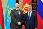 Belarus President Alexander Lukashenko and Kyrgyzstan President Almazbek Atambayev before the summit