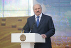 Alexander Lukashenko delivered a speech at the nationwide harvest festival Dazhynki 2013