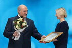 Special prize of the President is bestowed upon the team of authors of the Belarusian State Academy of Arts. Alexander Lukashenko presents the award to Polina Amelyanovich