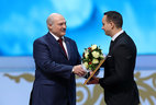 Special prize of the President is bestowed upon the team of authors of the Belarusian State Academy of Arts. Alexander Lukashenko presents the award to Konstantin Kostyuchenko