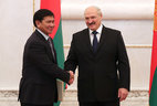 Belarus President Alexander Lukashenko and Ambassador Extraordinary and Plenipotentiary of Kazakhstan to Belarus Yermukhamet Yertysbayev