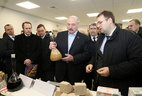 Alexander Lukashenko visits Slutsk Yeast Plant