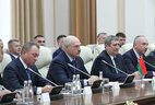 Встреча с Премьер-министром Молдовы Павлом Филипом в расширенном формате