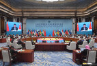 Во время заседания Совета глав государств Шанхайской организации сотрудничества в Циндао