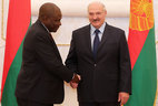 Belarus President Alexander Lukashenko and Ambassador Extraordinary and Plenipotentiary of Zambia to Belarus Shadreck C. Luwita