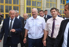Александр Лукашенко во время посещения Оршанского мясоконсервного комбината