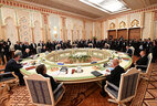CIS leaders attend private talks of the CIS summit in Dushanbe