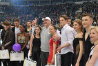 Aleksandr Lukashenko and the participants of the gala performance