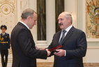 Deputy director of Minsk Printing Factory Nikolai Makarevich receives the State Prize of the Republic of Belarus