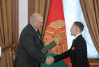 Letter of commendation from the President of Belarus is given to member of the national weightlifting team Gennady Laptev