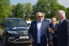 Александр Лукашенко во время посещения МКАД