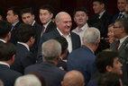 Президент Беларуси Александр Лукашенко посетил в Бишкеке гала-концерт, приуроченный к саммиту ШОС